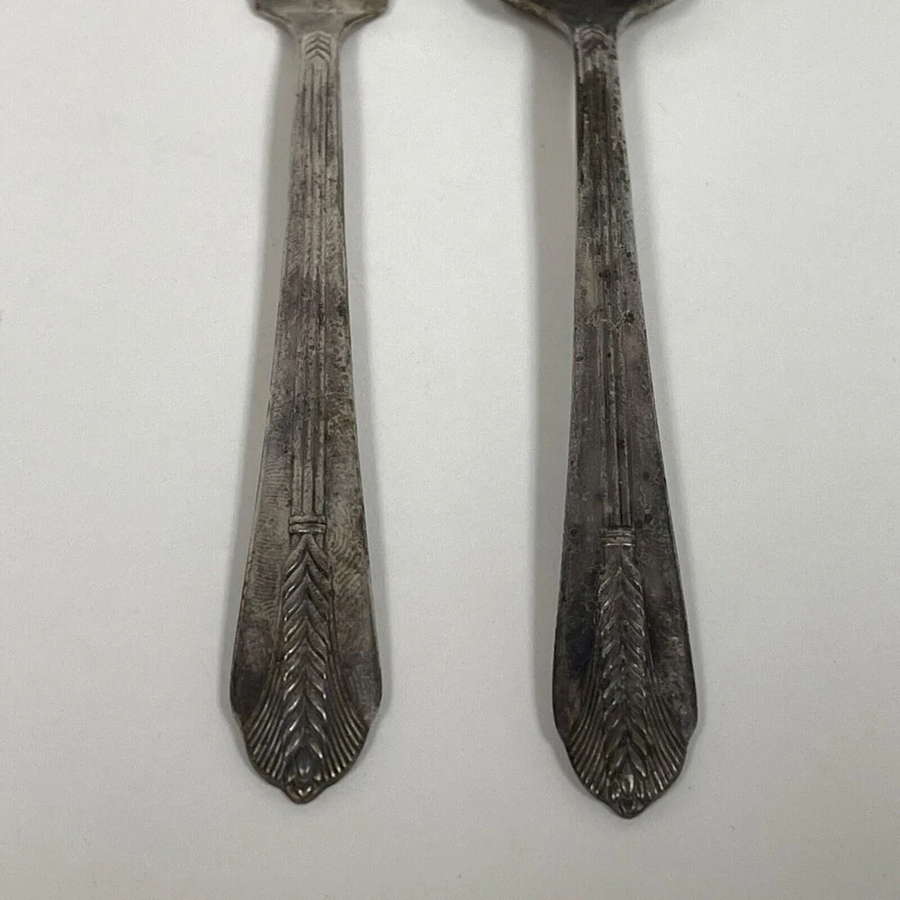 Wm. Rogers International Silver‎ Allure Silver-plate Flatware Butter Knife Spoon